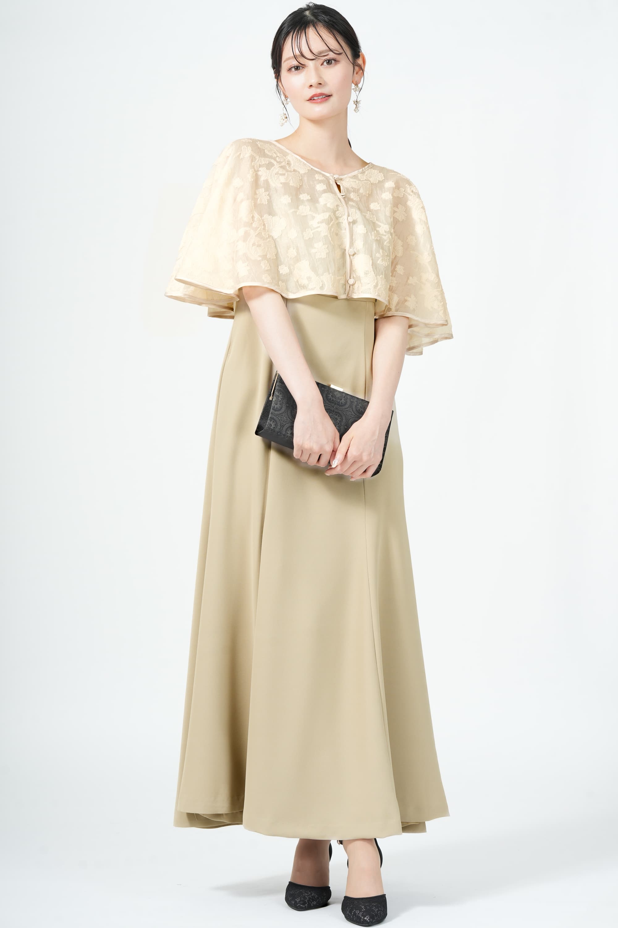 Kastane フラワー柄ケープ付きベージュドレス (M) をレンタル - 結婚式