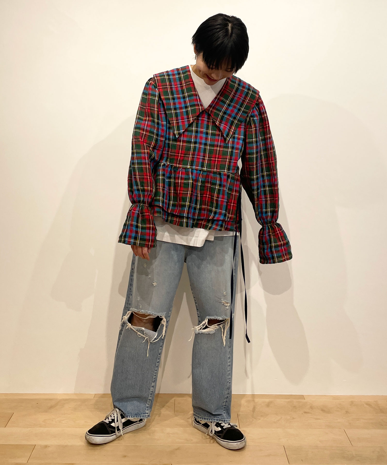 DAMAGE DENIM SUSPENDER PANTS（LIGHT INDIGO）｜HOLIDAY（ホリデイ