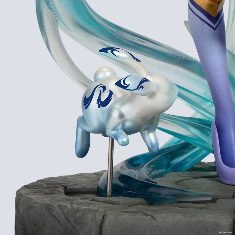 LoL』『TFT』「磁器ラックス」のフィギュアとスタチューがRiot Store