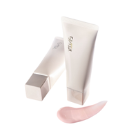 シュウ ウエムラ / 蜷川実花とのコラボレートアイテムは魅力満載