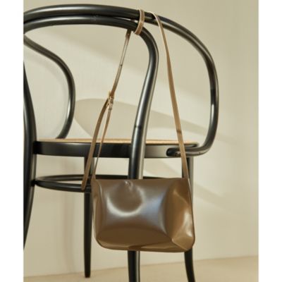 Whim Gazette(ウィム ガゼット)の【Hoaw.】ガラスレザーショルダー通販