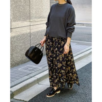 M7days(エムセブンデイズ)のダークフラワープリントスカート通販