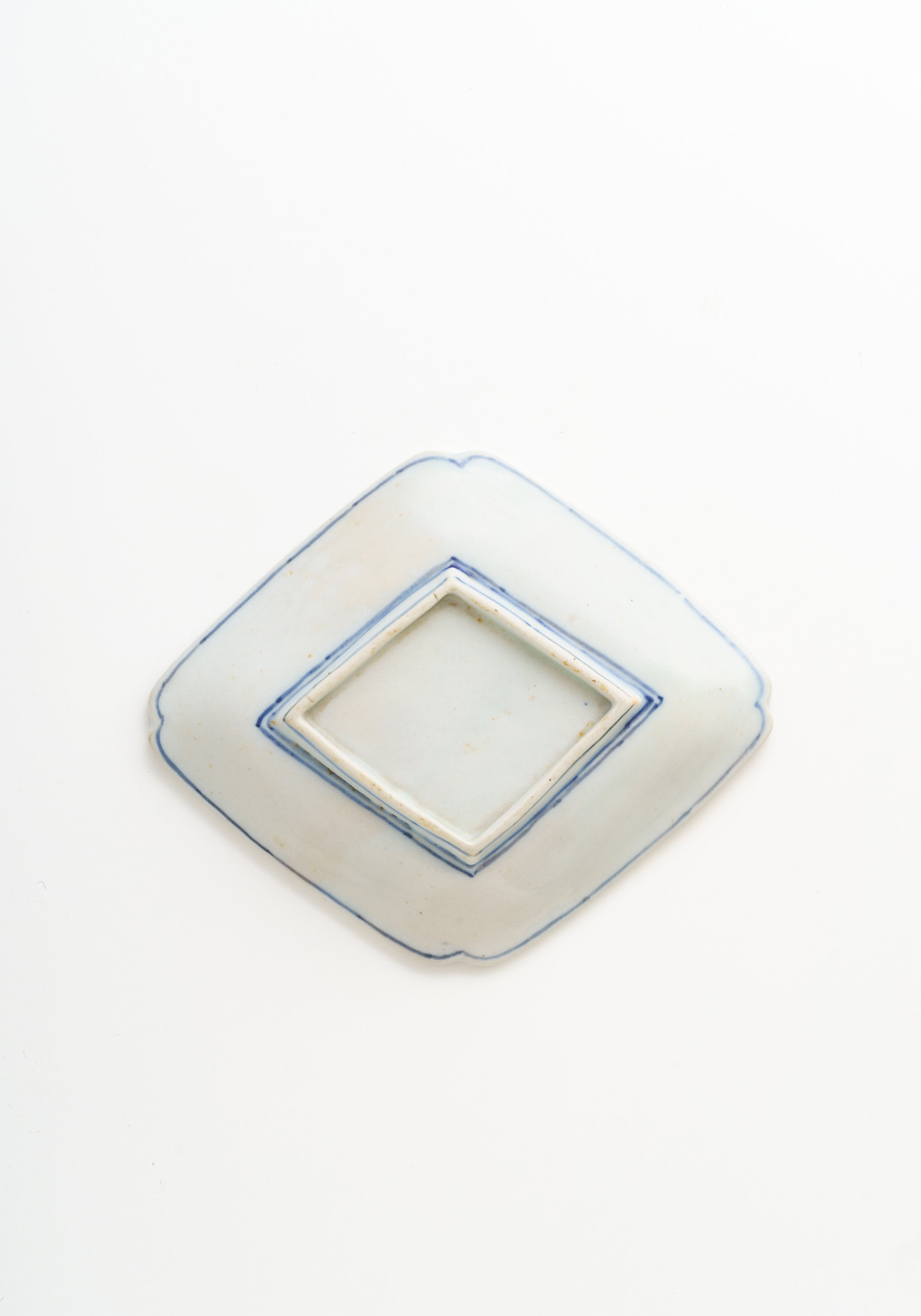 染付菱形皿 – FUMIJEAN