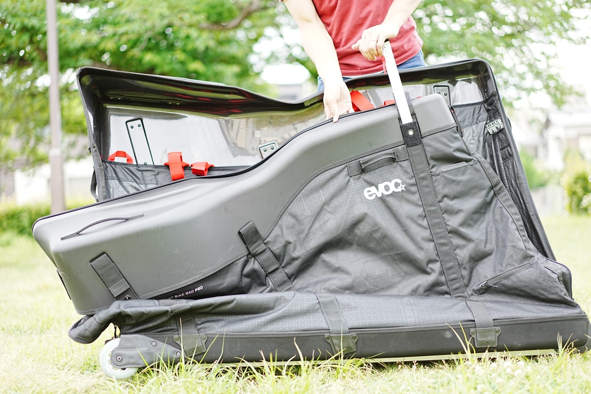 飛行機でも安心、大きな自転車も楽に入る輪行袋「ロードバイクバッグ